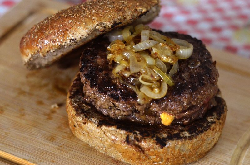 Hambúrguer Caseiro: Sabor e Praticidade na Sua Cozinha