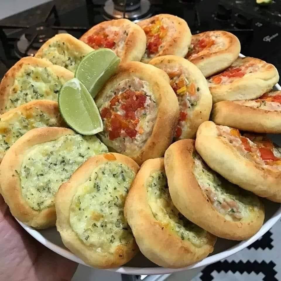 esfiha aberta, receita de esfiha, como fazer esfiha aberta, esfiha de carne, esfiha de queijo, receita árabe