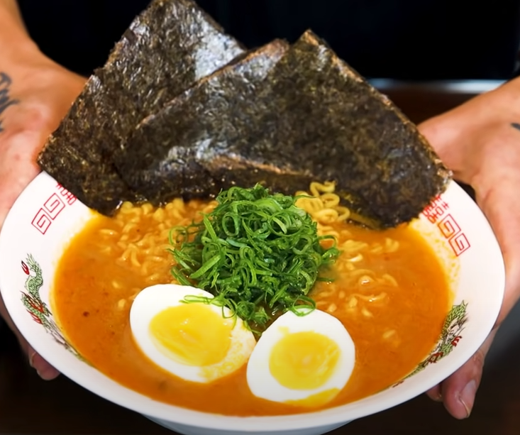 ramen simples, receita de ramen, lámen japonês, como fazer ramen, receita com missô, ramen com macarrão instantâneo.