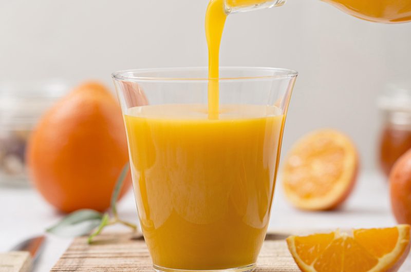 Suco de Laranja no Liquidificador: Refrescante, Fácil e Feito em Minutos
